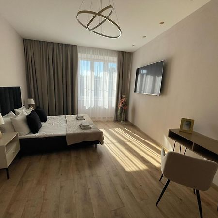 Leo Apartments Old Town Cracovia Esterno foto