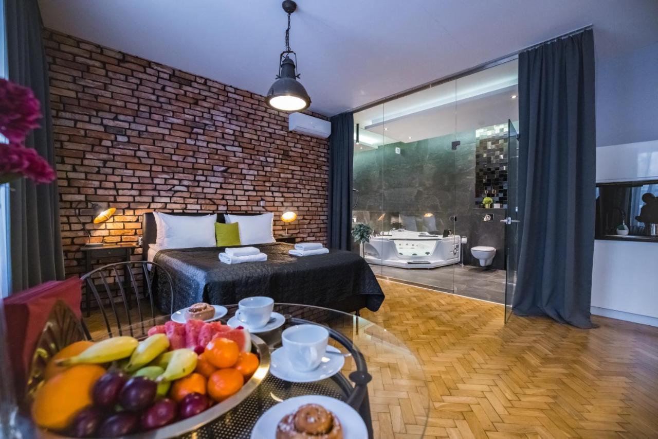 Leo Apartments Old Town Cracovia Esterno foto
