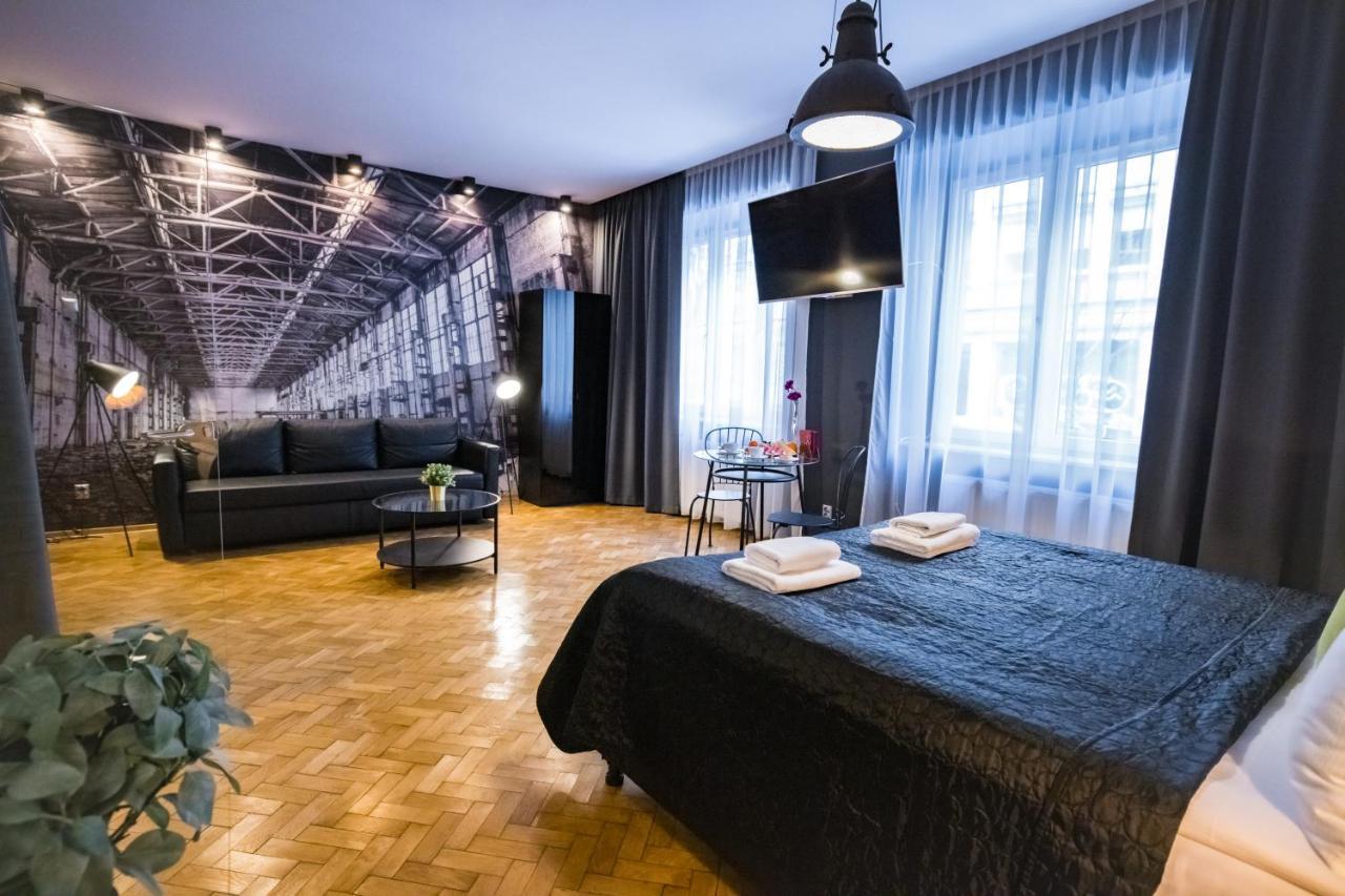 Leo Apartments Old Town Cracovia Esterno foto