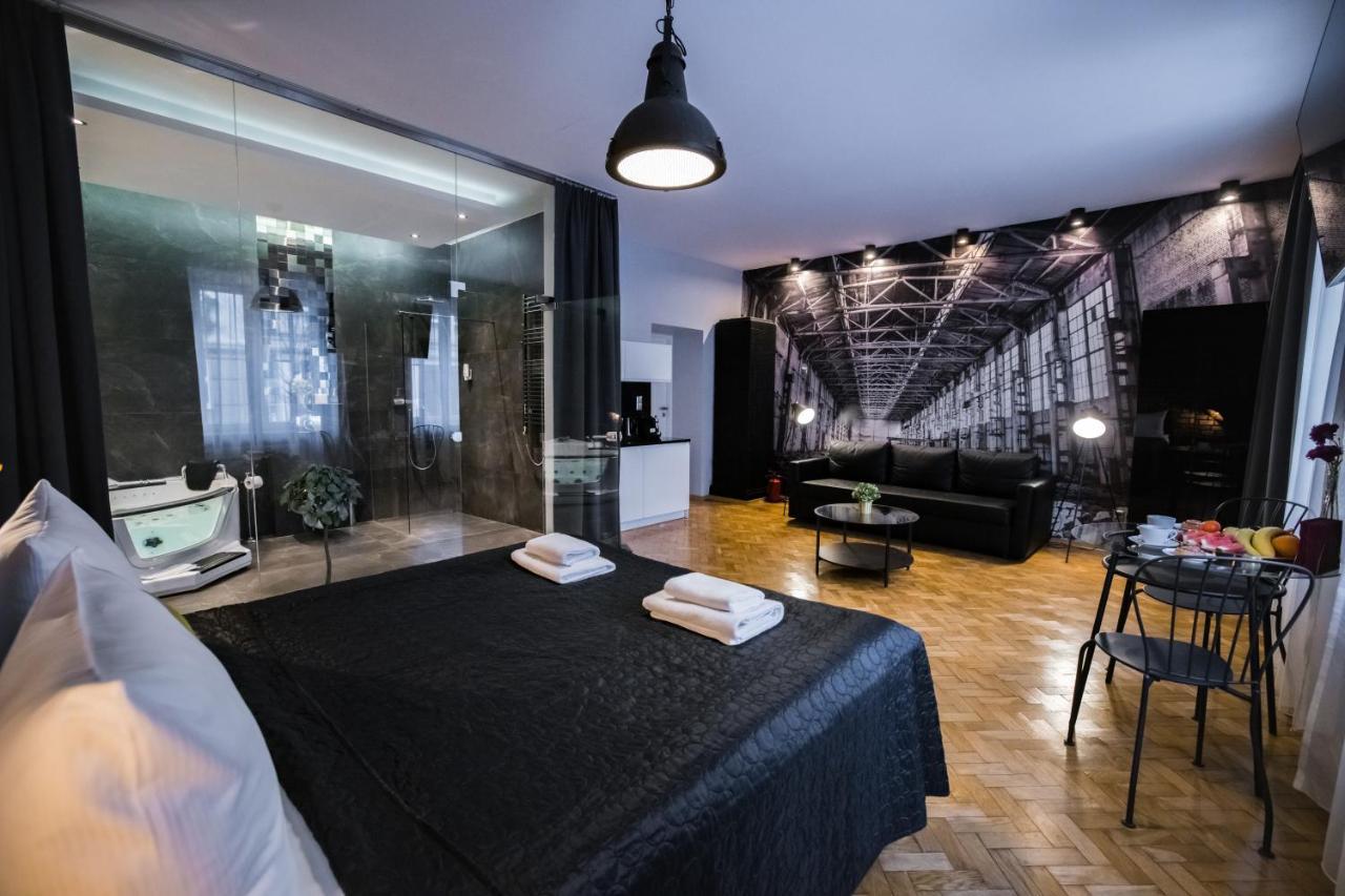 Leo Apartments Old Town Cracovia Esterno foto