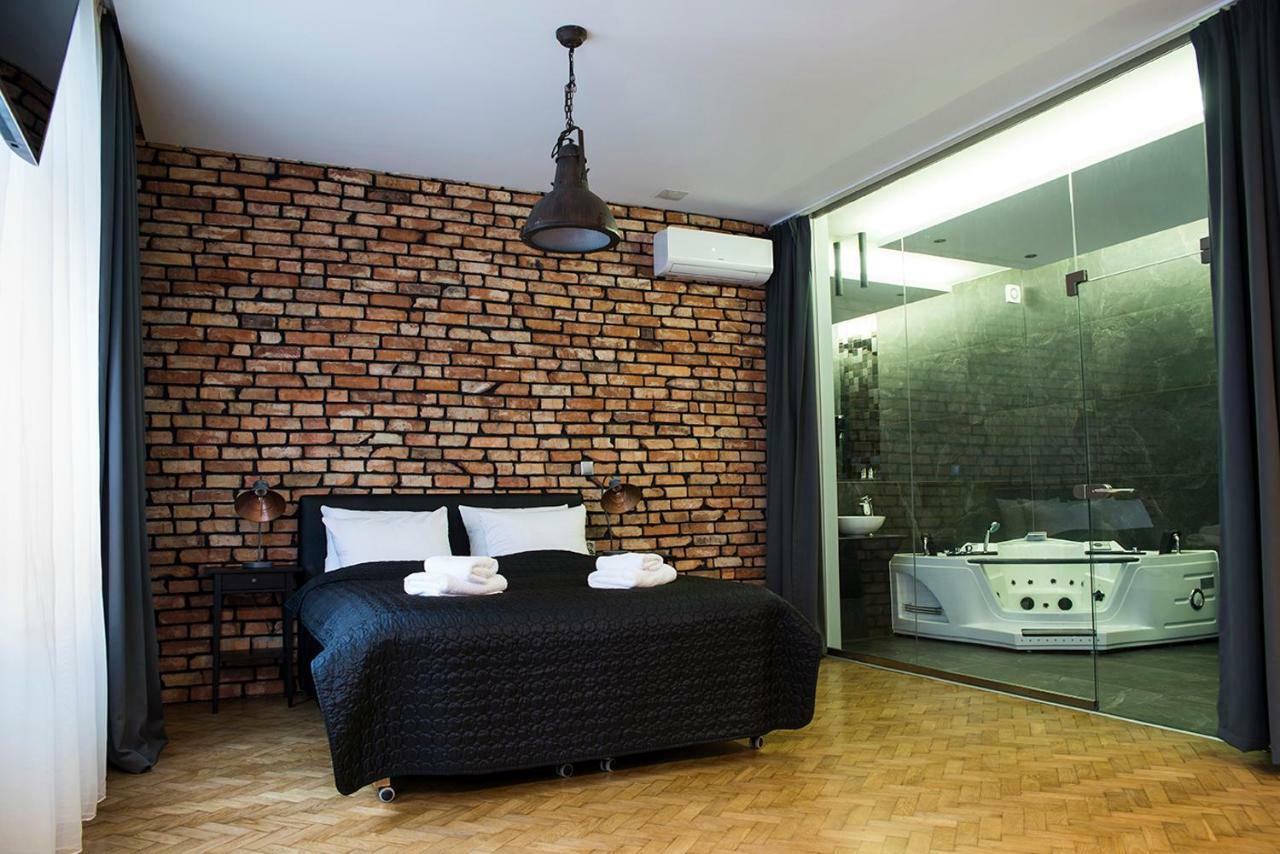 Leo Apartments Old Town Cracovia Esterno foto