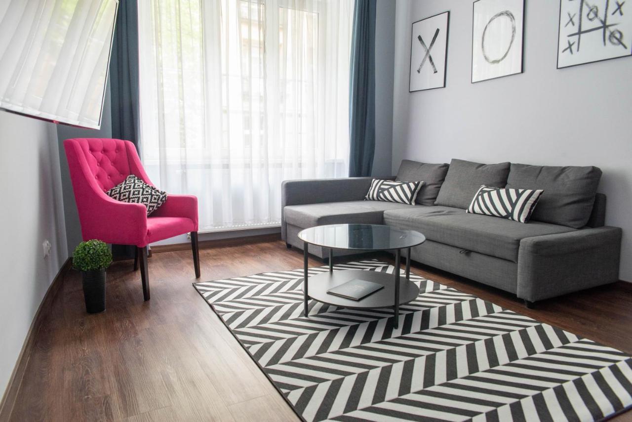 Leo Apartments Old Town Cracovia Esterno foto